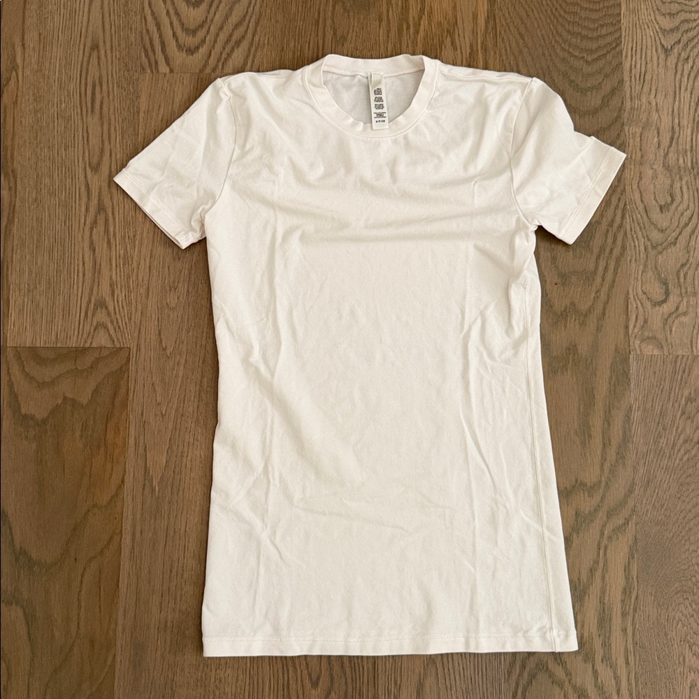 SKIMS Classic White Crew Neck Tee